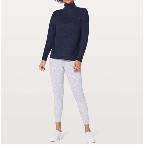 lululemon athletica warm and restore sweater - Picture 4 of 12